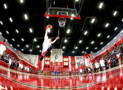 Thumbnail 1 in Covington Catholic @ Holmes photogallery.
