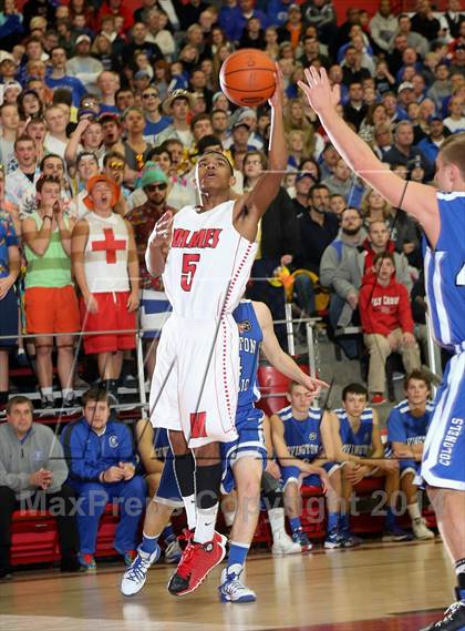 Thumbnail 1 in Covington Catholic @ Holmes photogallery.