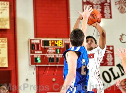 Thumbnail 1 in Covington Catholic @ Holmes photogallery.