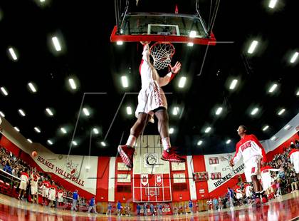 Thumbnail 2 in Covington Catholic @ Holmes photogallery.