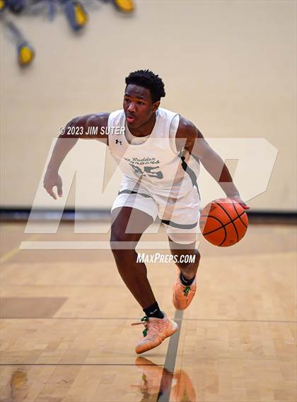 Thumbnail 2 in Rudder vs LBJ Austin (UIL 5A Reg III Area Playoff) photogallery.