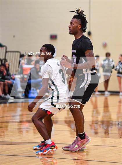 Thumbnail 3 in Rudder vs LBJ Austin (UIL 5A Reg III Area Playoff) photogallery.
