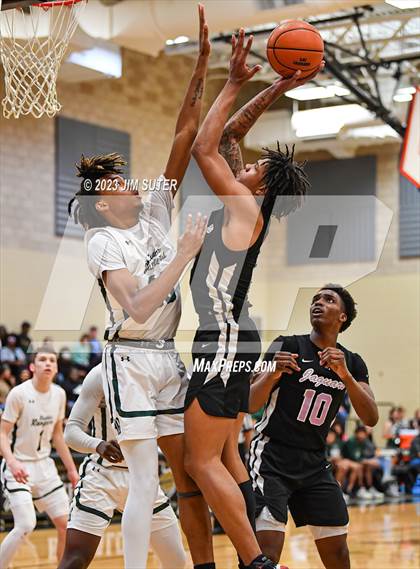 Thumbnail 2 in Rudder vs LBJ Austin (UIL 5A Reg III Area Playoff) photogallery.
