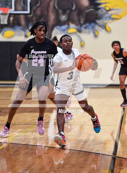 Thumbnail 3 in Rudder vs LBJ Austin (UIL 5A Reg III Area Playoff) photogallery.