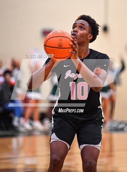 Thumbnail 3 in Rudder vs LBJ Austin (UIL 5A Reg III Area Playoff) photogallery.