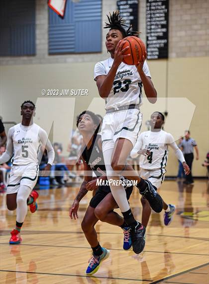 Thumbnail 1 in Rudder vs LBJ Austin (UIL 5A Reg III Area Playoff) photogallery.