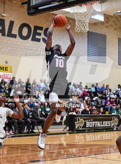 Thumbnail 2 in Rudder vs LBJ Austin (UIL 5A Reg III Area Playoff) photogallery.