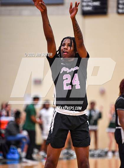 Thumbnail 3 in Rudder vs LBJ Austin (UIL 5A Reg III Area Playoff) photogallery.