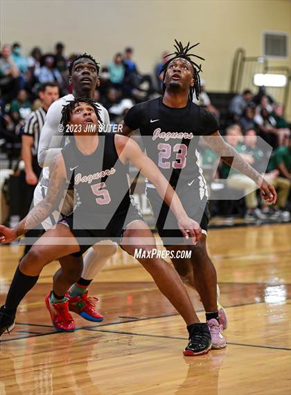 Thumbnail 2 in Rudder vs LBJ Austin (UIL 5A Reg III Area Playoff) photogallery.