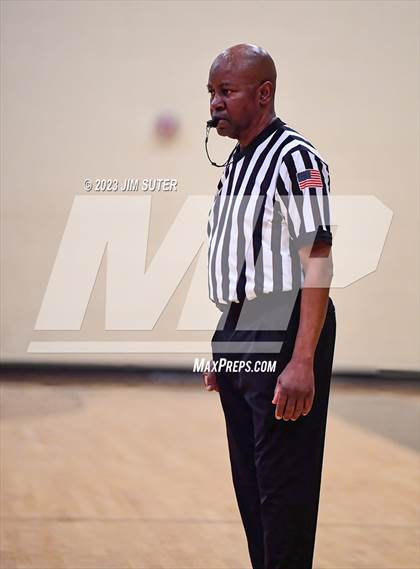 Thumbnail 3 in Rudder vs LBJ Austin (UIL 5A Reg III Area Playoff) photogallery.