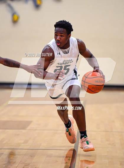 Thumbnail 1 in Rudder vs LBJ Austin (UIL 5A Reg III Area Playoff) photogallery.