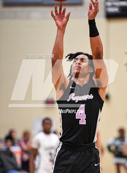 Thumbnail 1 in Rudder vs LBJ Austin (UIL 5A Reg III Area Playoff) photogallery.