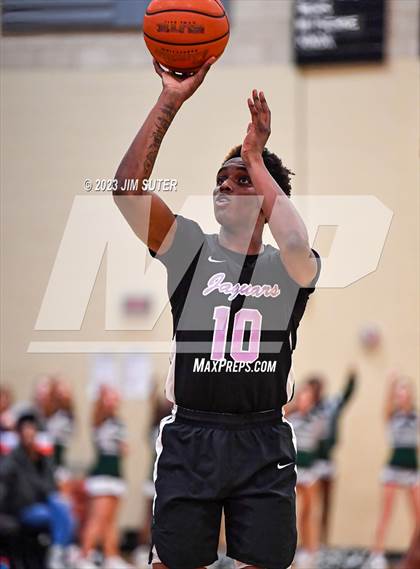Thumbnail 1 in Rudder vs LBJ Austin (UIL 5A Reg III Area Playoff) photogallery.