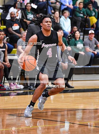 Thumbnail 2 in Rudder vs LBJ Austin (UIL 5A Reg III Area Playoff) photogallery.