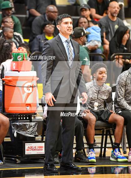 Thumbnail 2 in Rudder vs LBJ Austin (UIL 5A Reg III Area Playoff) photogallery.