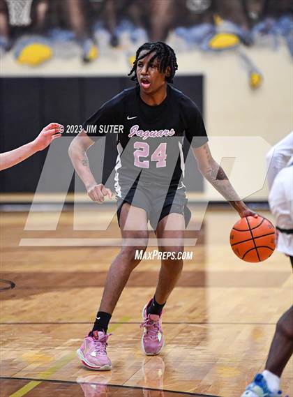 Thumbnail 2 in Rudder vs LBJ Austin (UIL 5A Reg III Area Playoff) photogallery.