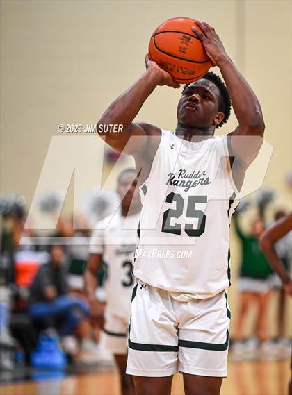 Thumbnail 2 in Rudder vs LBJ Austin (UIL 5A Reg III Area Playoff) photogallery.