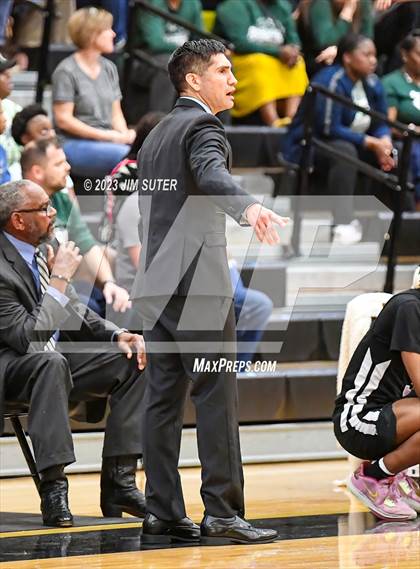Thumbnail 2 in Rudder vs LBJ Austin (UIL 5A Reg III Area Playoff) photogallery.