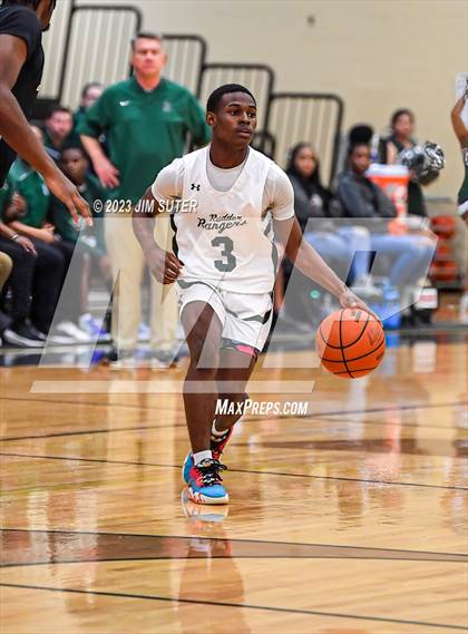 Thumbnail 3 in Rudder vs LBJ Austin (UIL 5A Reg III Area Playoff) photogallery.