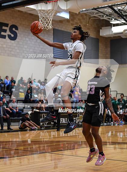 Thumbnail 2 in Rudder vs LBJ Austin (UIL 5A Reg III Area Playoff) photogallery.