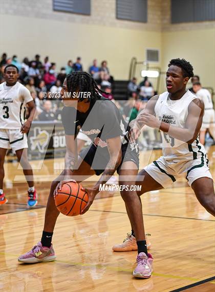 Thumbnail 3 in Rudder vs LBJ Austin (UIL 5A Reg III Area Playoff) photogallery.