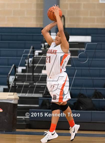 Thumbnail 2 in Roosevelt vs. Burbank (SAISD Tournament) photogallery.