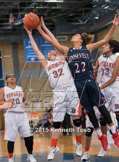 Thumbnail 3 in Roosevelt vs. Burbank (SAISD Tournament) photogallery.