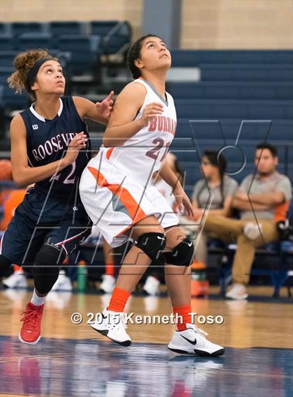 Thumbnail 3 in Roosevelt vs. Burbank (SAISD Tournament) photogallery.