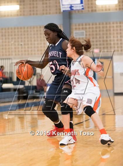 Thumbnail 1 in Roosevelt vs. Burbank (SAISD Tournament) photogallery.