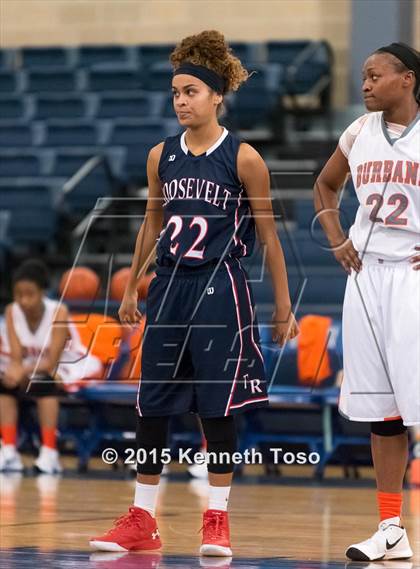 Thumbnail 3 in Roosevelt vs. Burbank (SAISD Tournament) photogallery.