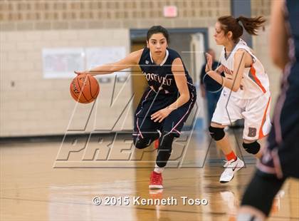 Thumbnail 1 in Roosevelt vs. Burbank (SAISD Tournament) photogallery.