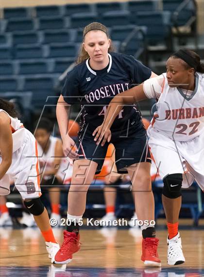 Thumbnail 2 in Roosevelt vs. Burbank (SAISD Tournament) photogallery.