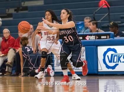 Thumbnail 2 in Roosevelt vs. Burbank (SAISD Tournament) photogallery.
