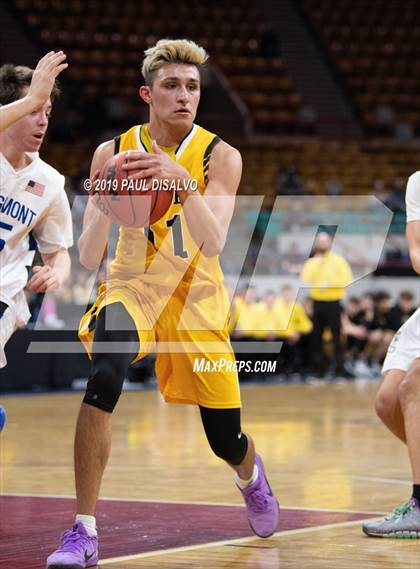 Thumbnail 3 in Longmont vs. Pueblo East (CHSAA 4A Final Four) photogallery.