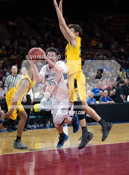 Thumbnail 2 in Longmont vs. Pueblo East (CHSAA 4A Final Four) photogallery.