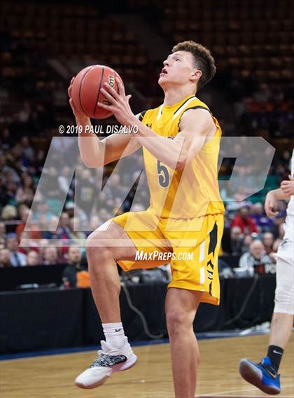 Thumbnail 1 in Longmont vs. Pueblo East (CHSAA 4A Final Four) photogallery.