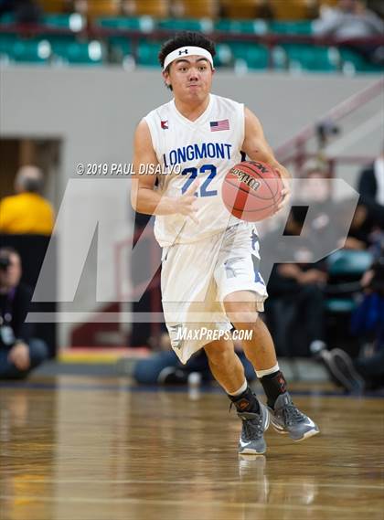 Thumbnail 1 in Longmont vs. Pueblo East (CHSAA 4A Final Four) photogallery.