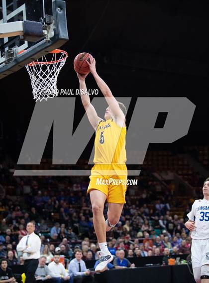 Thumbnail 2 in Longmont vs. Pueblo East (CHSAA 4A Final Four) photogallery.