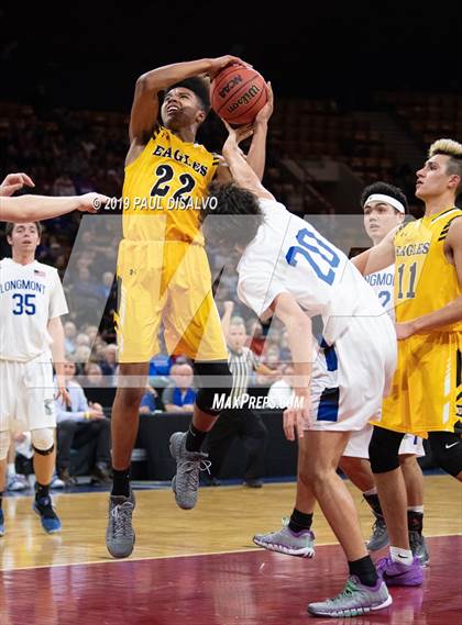 Thumbnail 3 in Longmont vs. Pueblo East (CHSAA 4A Final Four) photogallery.