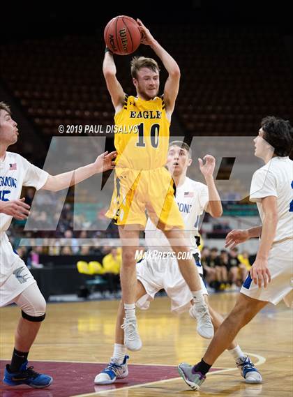 Thumbnail 2 in Longmont vs. Pueblo East (CHSAA 4A Final Four) photogallery.