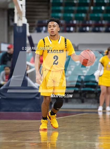 Thumbnail 2 in Longmont vs. Pueblo East (CHSAA 4A Final Four) photogallery.