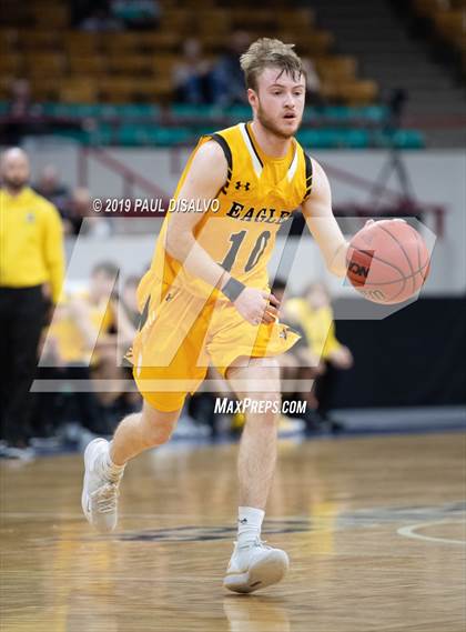 Thumbnail 3 in Longmont vs. Pueblo East (CHSAA 4A Final Four) photogallery.