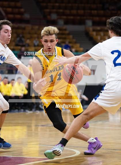 Thumbnail 2 in Longmont vs. Pueblo East (CHSAA 4A Final Four) photogallery.