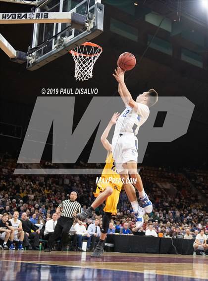Thumbnail 3 in Longmont vs. Pueblo East (CHSAA 4A Final Four) photogallery.
