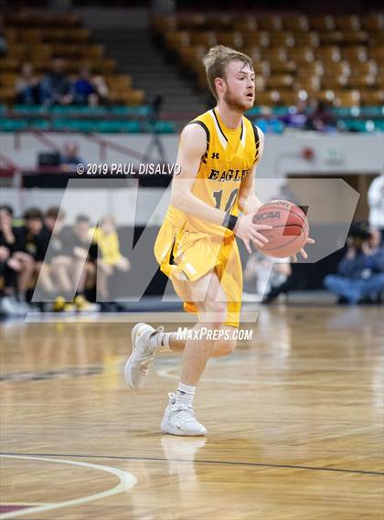 Thumbnail 2 in Longmont vs. Pueblo East (CHSAA 4A Final Four) photogallery.