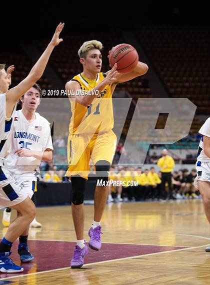 Thumbnail 1 in Longmont vs. Pueblo East (CHSAA 4A Final Four) photogallery.