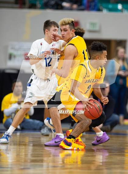 Thumbnail 1 in Longmont vs. Pueblo East (CHSAA 4A Final Four) photogallery.