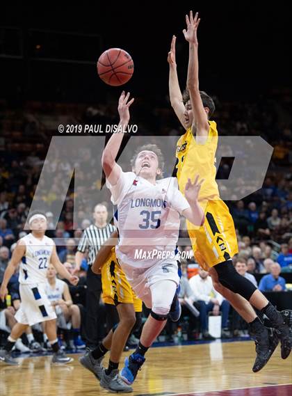 Thumbnail 1 in Longmont vs. Pueblo East (CHSAA 4A Final Four) photogallery.