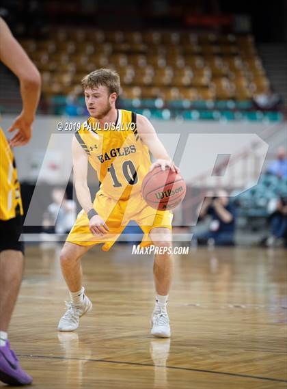 Thumbnail 3 in Longmont vs. Pueblo East (CHSAA 4A Final Four) photogallery.