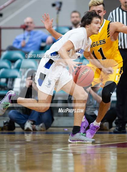 Thumbnail 3 in Longmont vs. Pueblo East (CHSAA 4A Final Four) photogallery.